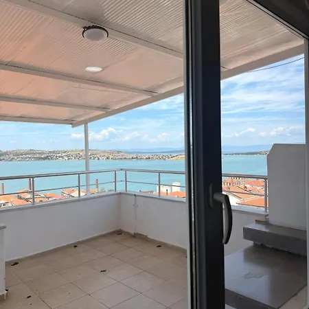 דירה Stunning Sea View With Spacious Terrace Ayvalı