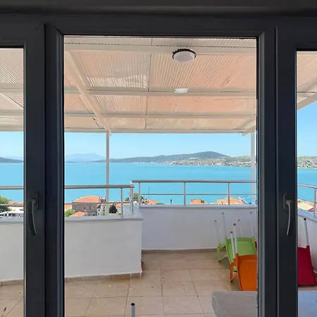 Stunning Sea View With Spacious Terrace דירה Ayvalı