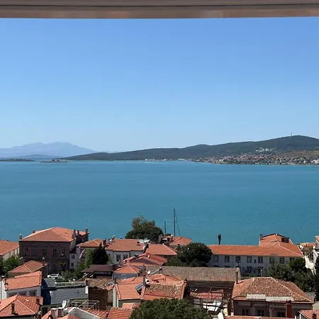 Stunning Sea View With Spacious Terrace דירה