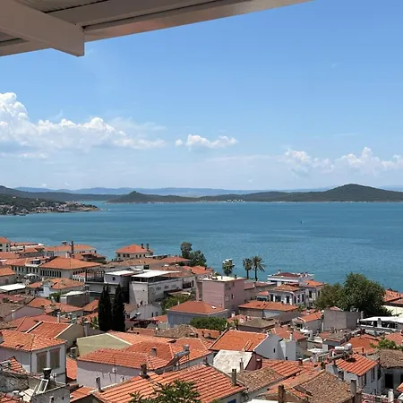 Apartamento Stunning Sea View With Spacious Terrace Ayvalı